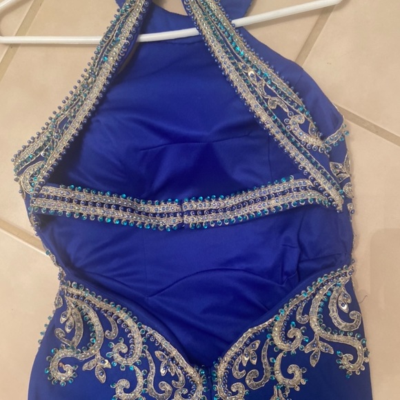 Formal beaded gown size 10 - Picture 4 of 5